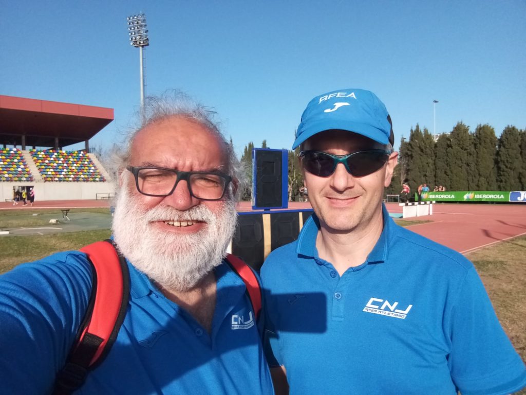 Campeonato de España de Invierno de Lanzamientos Largos de Menores (Castellón, 2023) - Julián Castañeda (derecha) y Ferrán Adell (izquierda)